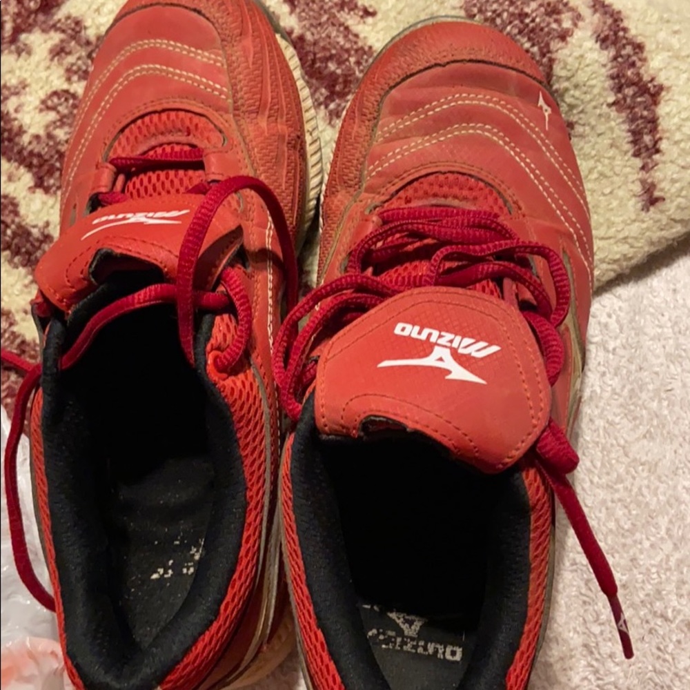 Mizuno metal spike cleats !